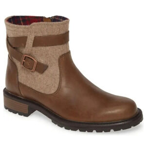 Merrell legacy buckle booties EUC Size 9 ankle boots brown leather